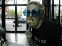 yum even more mexican food with those crazy sunglasses (21kb)