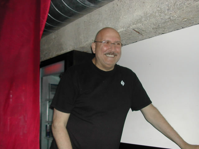 The bartender (photo3180)